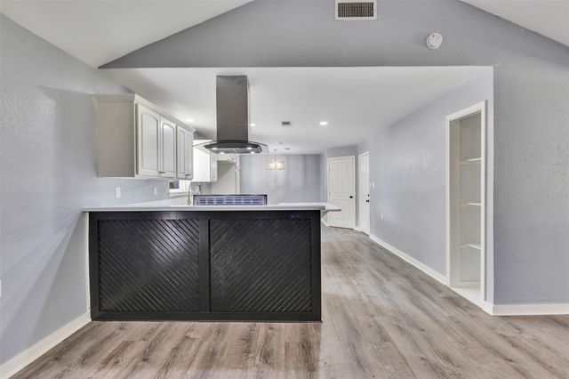 86 County Road 319, Cleveland, TX 77327