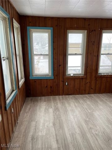 10212 Kinsman Road, Cleveland, OH 44104