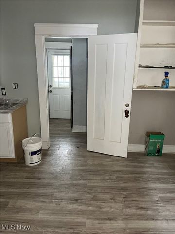 10212 Kinsman Road, Cleveland, OH 44104