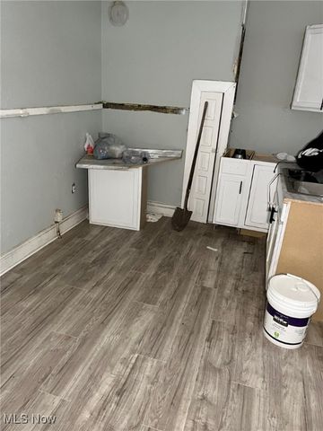 10212 Kinsman Road, Cleveland, OH 44104