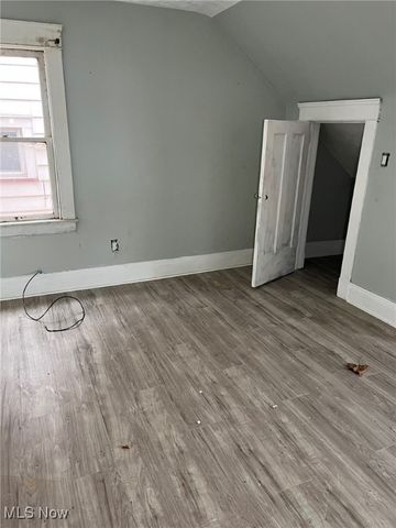 10212 Kinsman Road, Cleveland, OH 44104