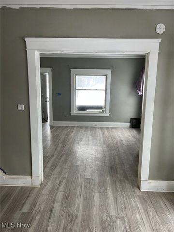 10212 Kinsman Road, Cleveland, OH 44104