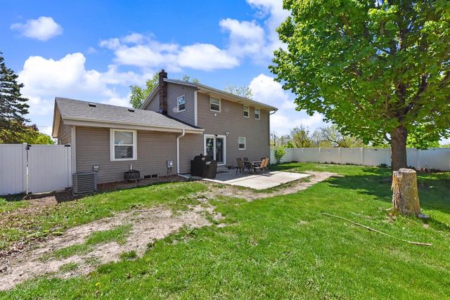8348 Cold Spring ROAD, Greenfield, WI 53220