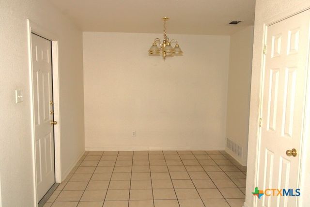 305 Cedar Ridge Drive B, Nolanville, TX 76559