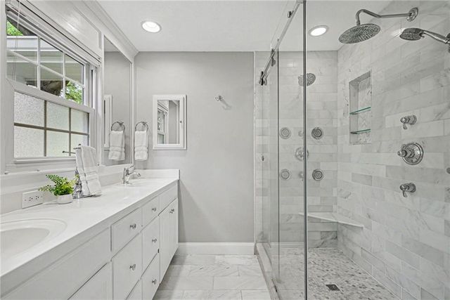 9159 Kessler Street, Overland Park, KS 66212