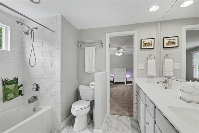 9159 Kessler Street, Overland Park, KS 66212