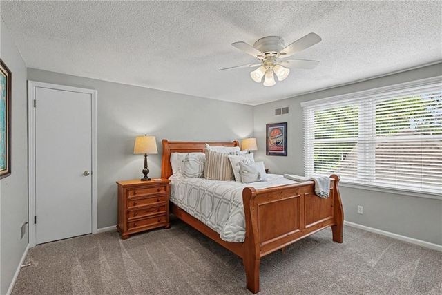 9159 Kessler Street, Overland Park, KS 66212