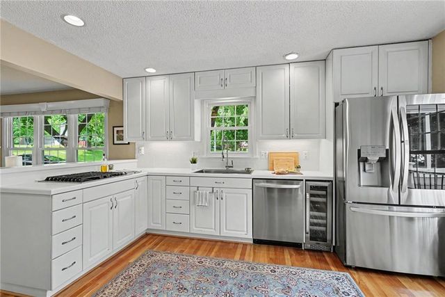9159 Kessler Street, Overland Park, KS 66212