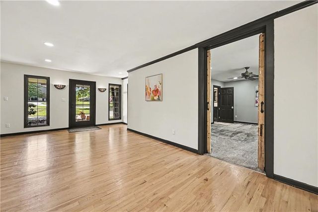 4811 Lees Summit Road, Kansas City, MO 64136