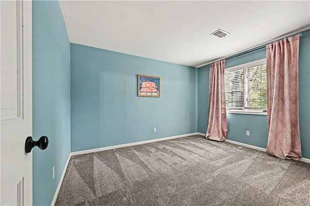 4811 Lees Summit Road, Kansas City, MO 64136