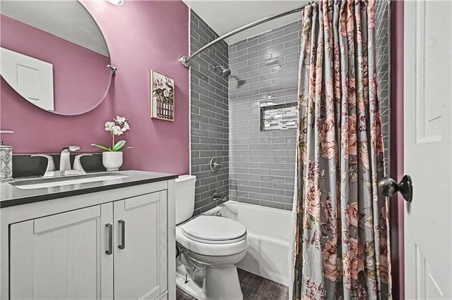 4811 Lees Summit Road, Kansas City, MO 64136