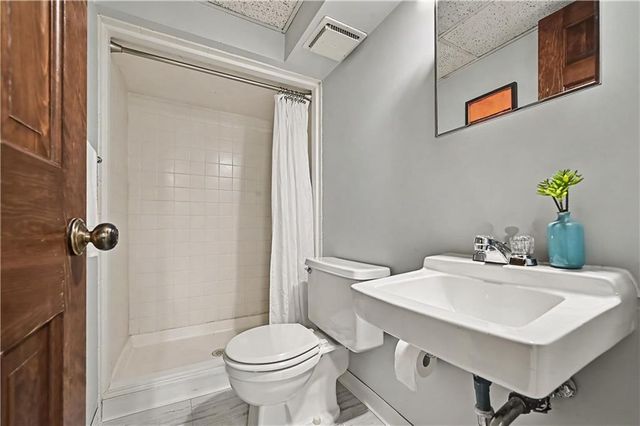 4811 Lees Summit Road, Kansas City, MO 64136