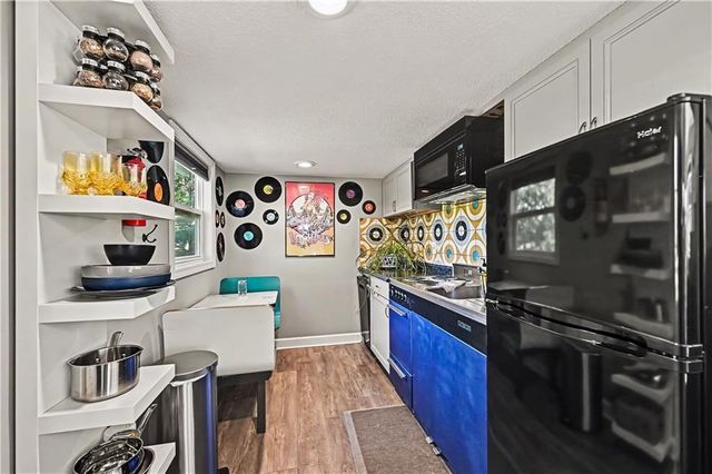 4811 Lees Summit Road, Kansas City, MO 64136