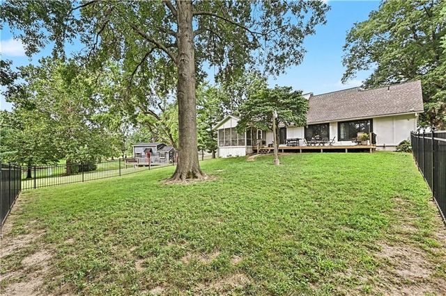 4811 Lees Summit Road, Kansas City, MO 64136