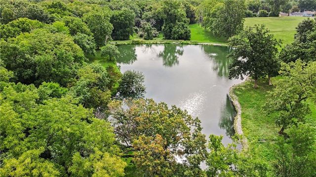 4811 Lees Summit Road, Kansas City, MO 64136