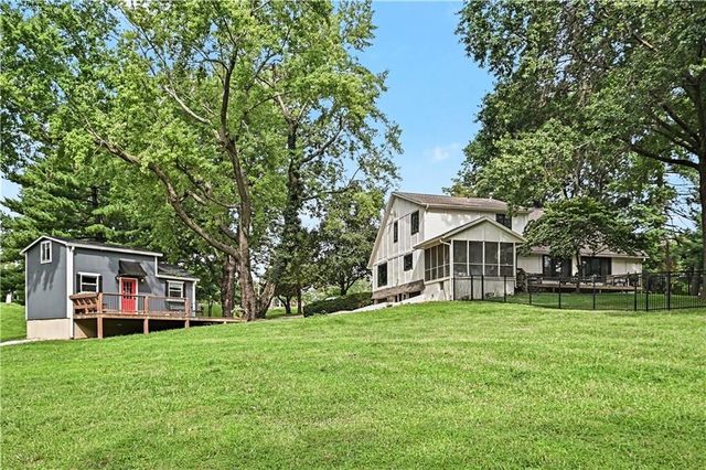 4811 Lees Summit Road, Kansas City, MO 64136