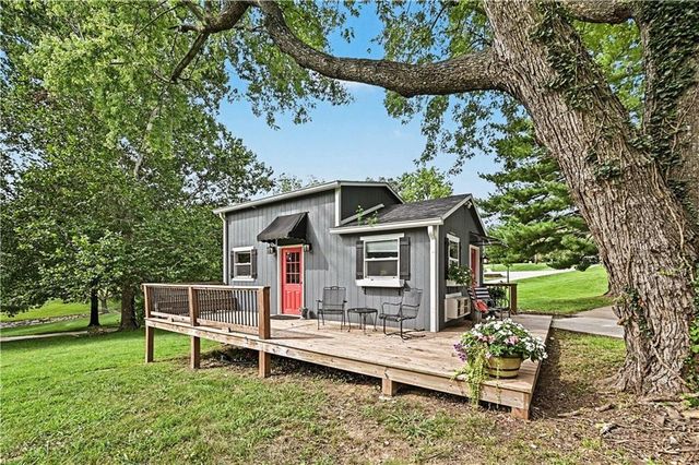 4811 Lees Summit Road, Kansas City, MO 64136