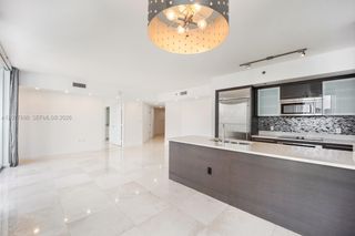 55 SE 6th Street 3901, Miami, FL 33131