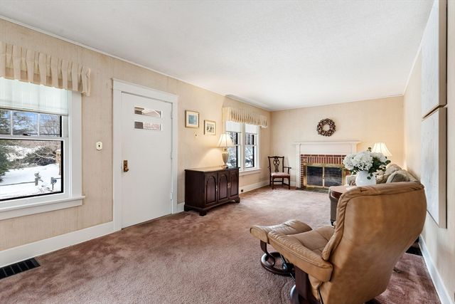 67 Lowell St, Lexington, MA 02420