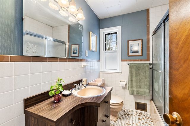 67 Lowell St, Lexington, MA 02420