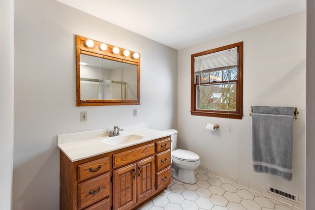 67 Lowell St, Lexington, MA 02420