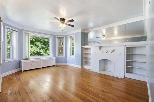 8245 S Evans Avenue, Chicago, IL 60619