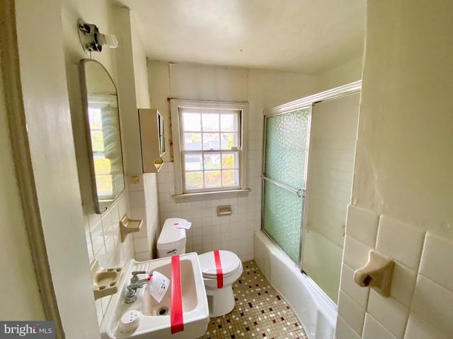 323 CONCORD AVE, Trenton, NJ 08618