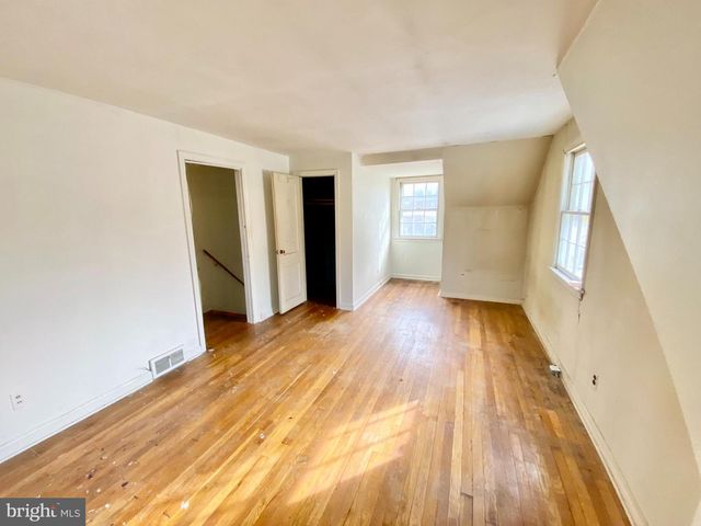 323 CONCORD AVE, Trenton, NJ 08618