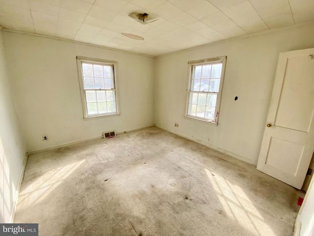 323 CONCORD AVE, Trenton, NJ 08618