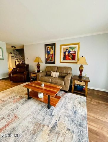 5679 Monroe Street, Unit 212, Sylvania, OH 43560