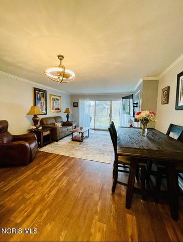 5679 Monroe Street, Unit 212, Sylvania, OH 43560