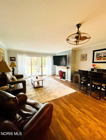5679 Monroe Street, Unit 212, Sylvania, OH 43560
