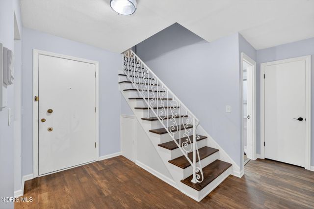 5679 Monroe Street, Unit 212, Sylvania, OH 43560