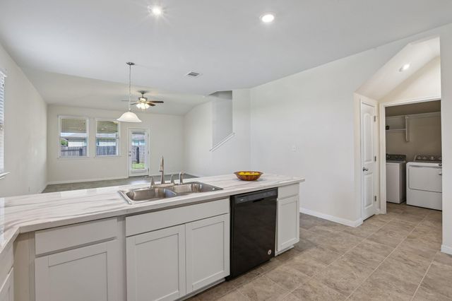 232 Evening Dusk DR, Kyle, TX 78640
