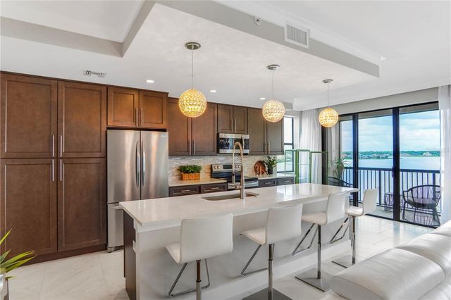 16300 COUNTY ROAD 455 401, Montverde, FL 34756