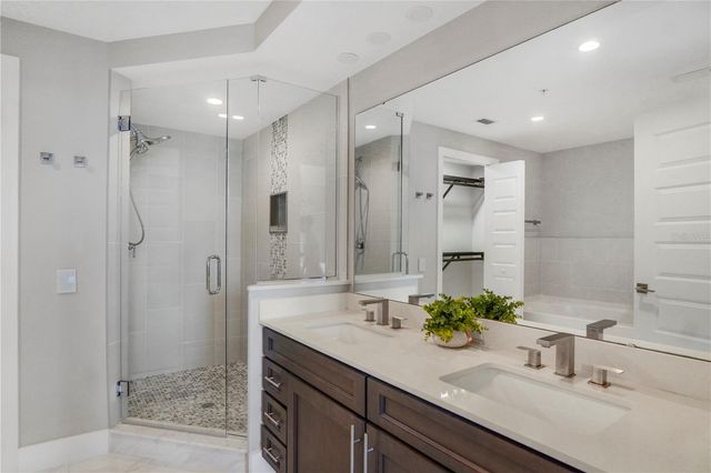 16300 COUNTY ROAD 455 401, Montverde, FL 34756