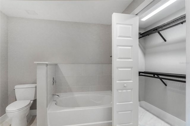 16300 COUNTY ROAD 455 401, Montverde, FL 34756