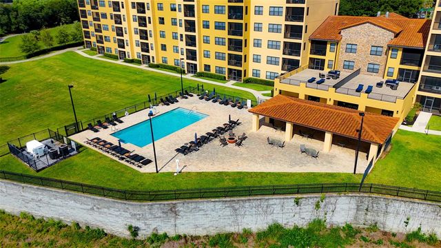 16300 COUNTY ROAD 455 401, Montverde, FL 34756