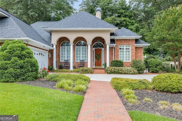 311 Vinings Walk NW, Gainesville, GA 30501