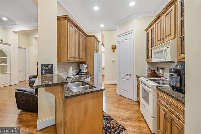 311 Vinings Walk NW, Gainesville, GA 30501