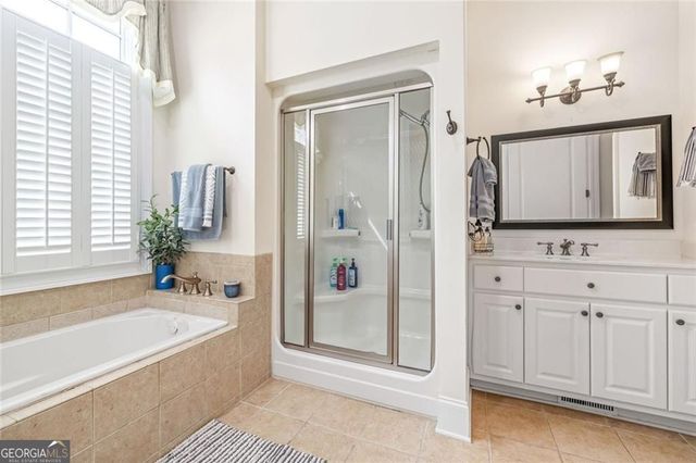 311 Vinings Walk NW, Gainesville, GA 30501