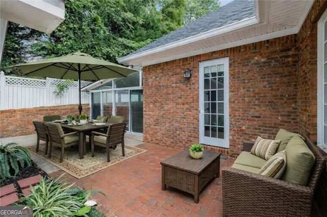 311 Vinings Walk NW, Gainesville, GA 30501