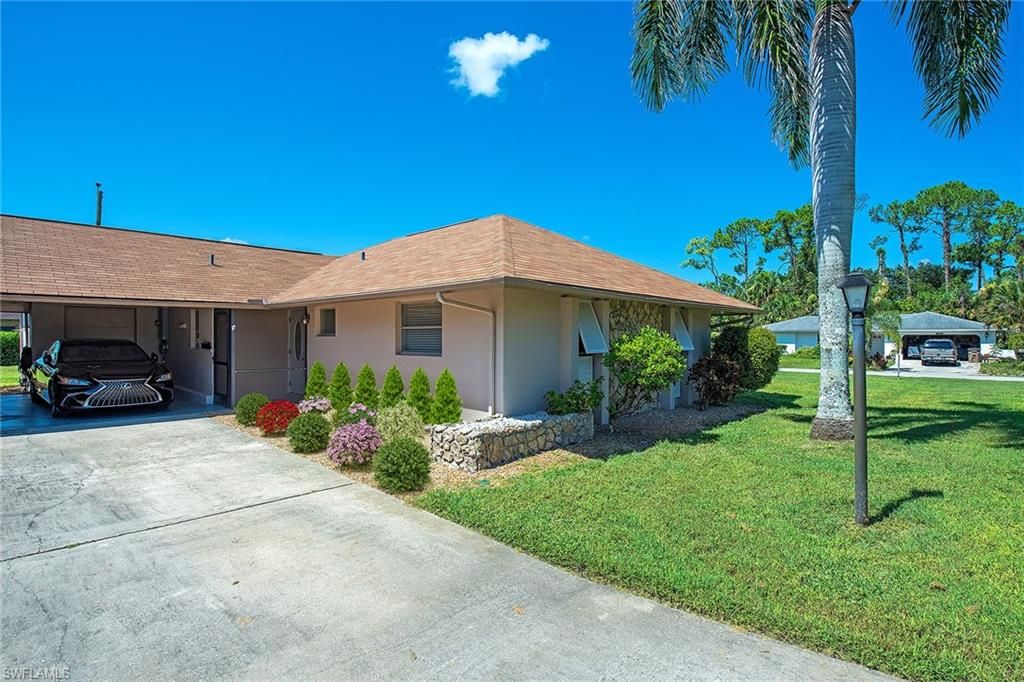 287 Rosewood CT, Lehigh Acres, FL 33936