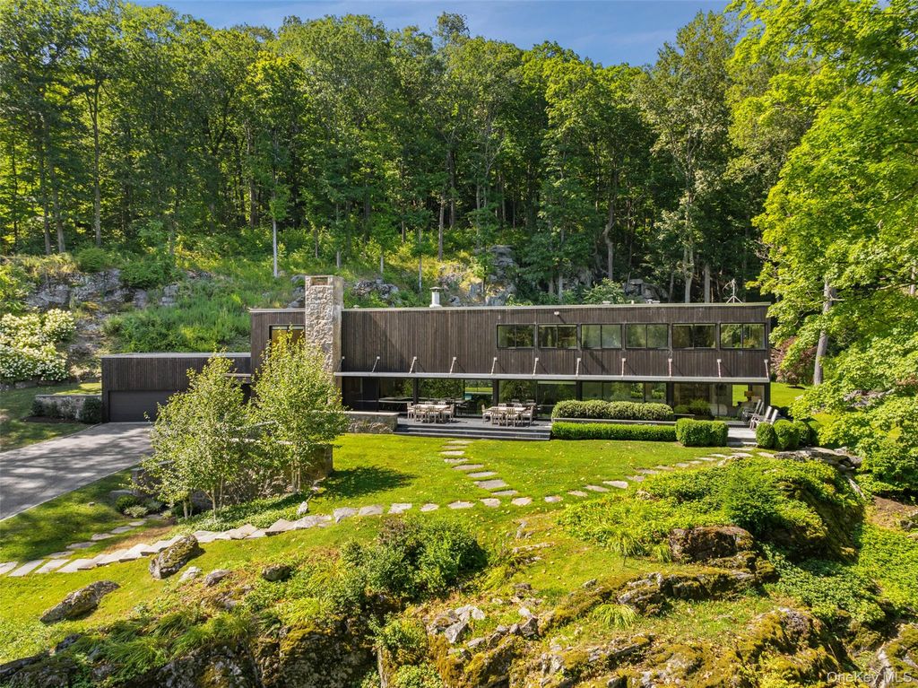 147 Mianus River Road, Bedford, NY 10506