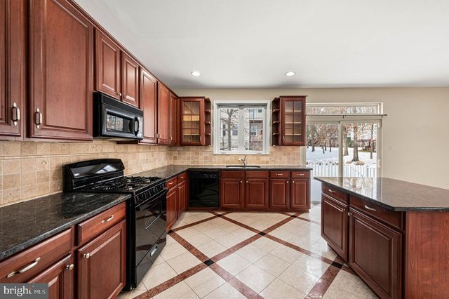 120 ELIZABETH CT, Malvern, PA 19355