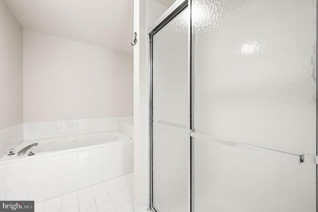 120 ELIZABETH CT, Malvern, PA 19355