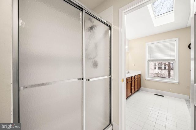 120 ELIZABETH CT, Malvern, PA 19355