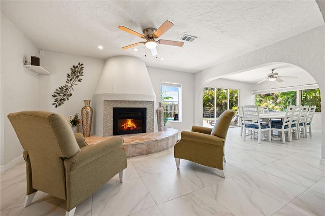 3524 S SCHOOL AVENUE, Sarasota, FL 34239