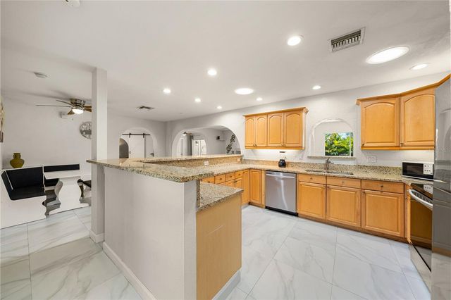 3524 S SCHOOL AVENUE, Sarasota, FL 34239