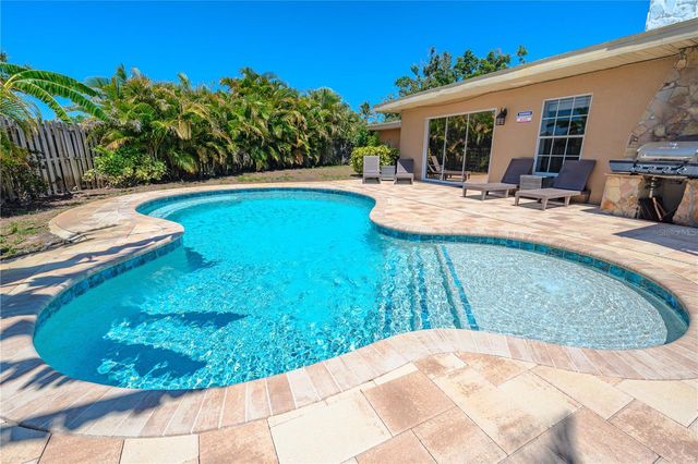 3524 S SCHOOL AVENUE, Sarasota, FL 34239